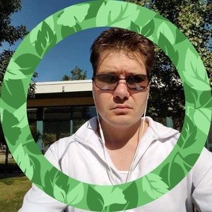 Meet your Posher, Casey